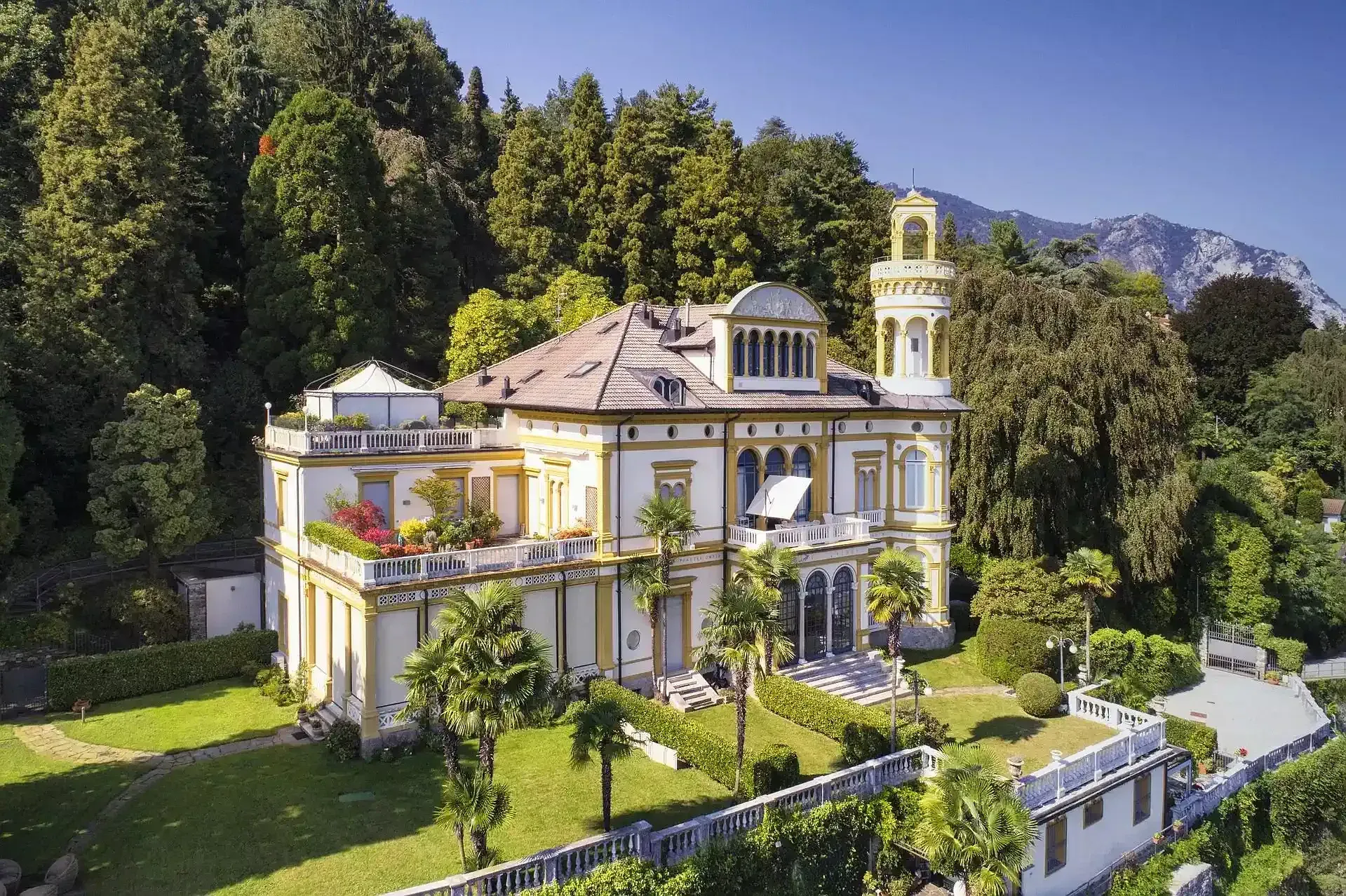 Fotos Lago Maggiore: Drei-Zimmer-Apartment in der Villa Barberis