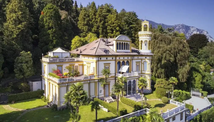 Appartamento in edificio storico in vendita Baveno, Piemonte,  Italia