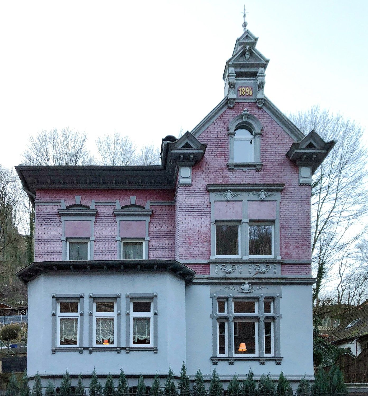 Fotos Historische Villa in Altena - Historischer Charme mit Burgblick im Sauerland