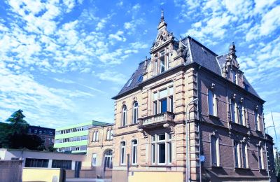 Historische Villa kaufen Neustadt an der Weinstraße, Rheinland-Pfalz, Blick von der anderen Straßenseite