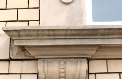 Historische Villa kaufen Neustadt an der Weinstraße, Rheinland-Pfalz, Verzierungen Fensterrahmen