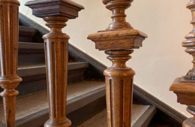 Historische Villa kaufen Neustadt an der Weinstraße, Rheinland-Pfalz, Holztreppe