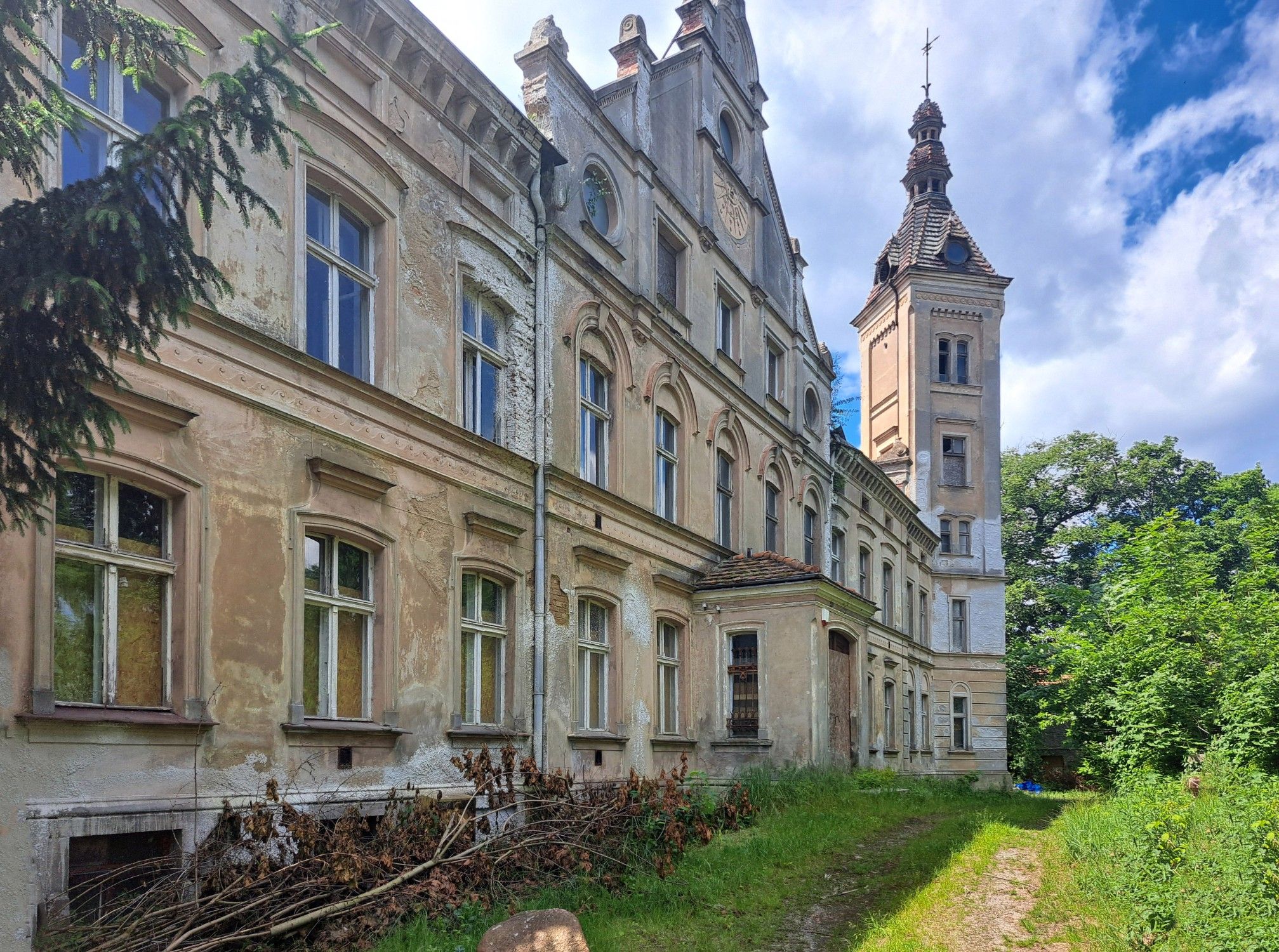Fotos Herrschaftshaus Schloss Jędrzychów in Niederschlesien