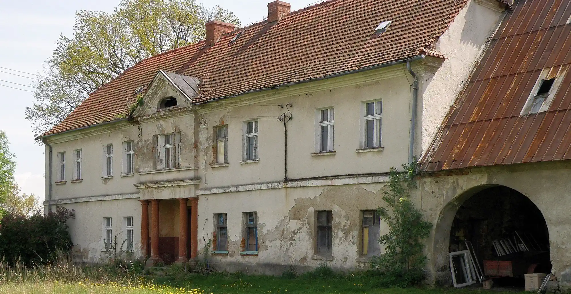 Immagini Proprietà storica signorile a Starków con parco tutelato in vendita
