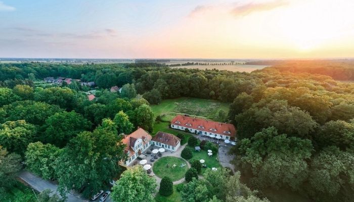 Castello in vendita Neustadt-Glewe, Mecklenburg-Vorpommern,  Germania