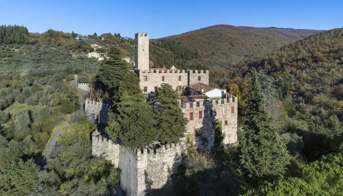 Château médiéval Croci di Calenzano, Toscane