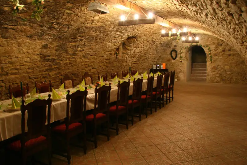 Herrenhaus/Gutshaus kaufen Trnavský kraj, okres Hlohovec, Koplotovce,  Slowakei, 2