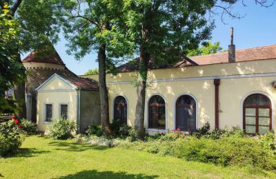 Villa padronale in vendita Trnavský kraj, okres Hlohovec, Koplotovce, Frídeský kaštieľ, Regione di Trnava, Hlavná kúria