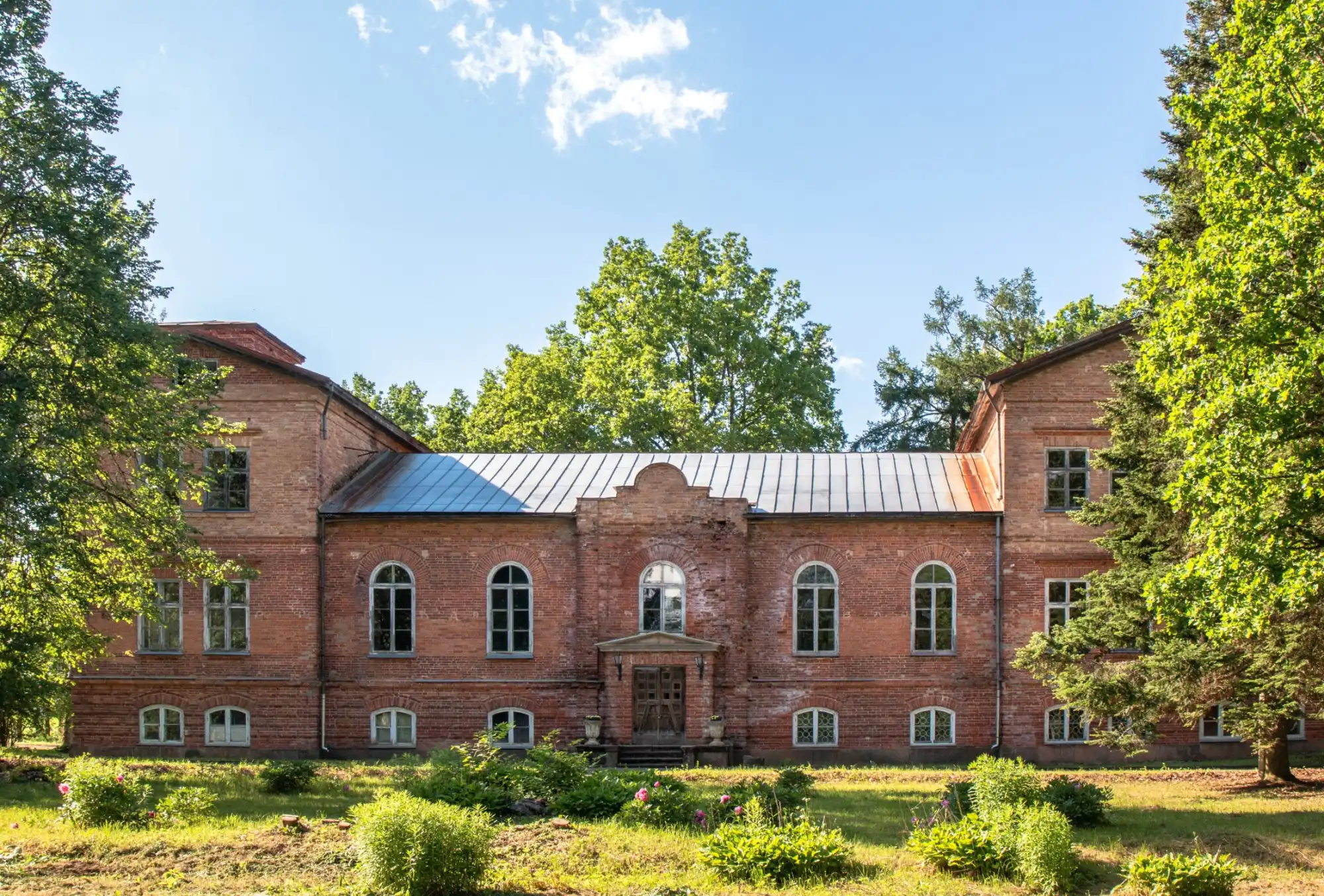 Fotos Herrenhaus mit 27 Hektaren im Norden von Lettland