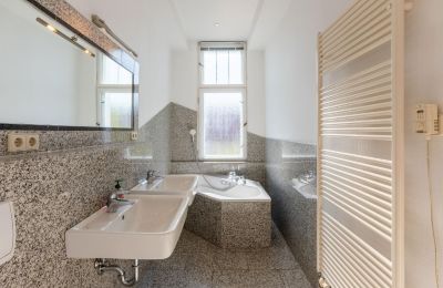 Apartment in historischem Gebäude kaufen Charlottenburg-Wilmersdorf, Schmargendorf, Berlin, Badezimmer