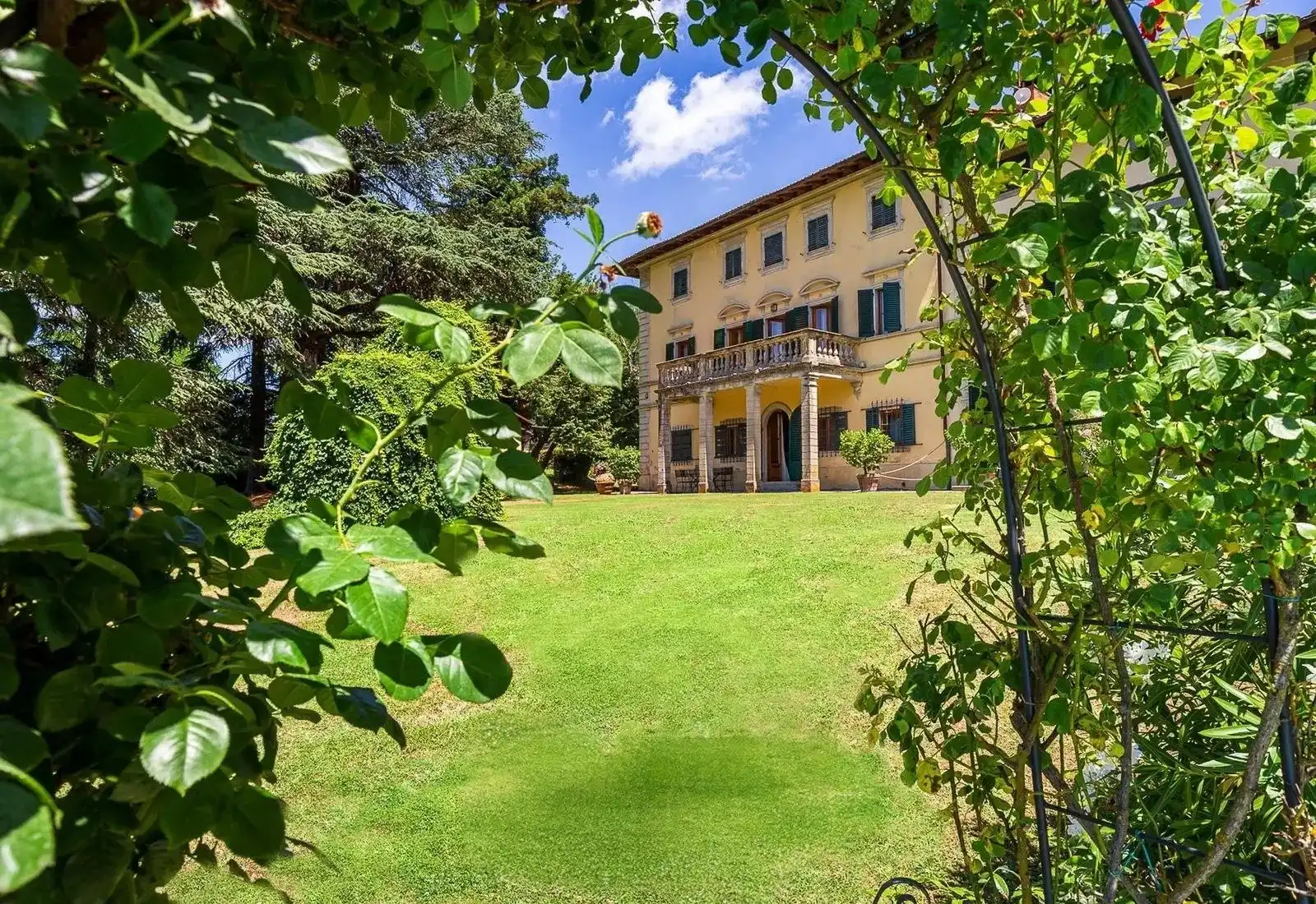 Fotos Historische Villa mit Agri-Resort in den toskanischen Hügeln bei Florenz
