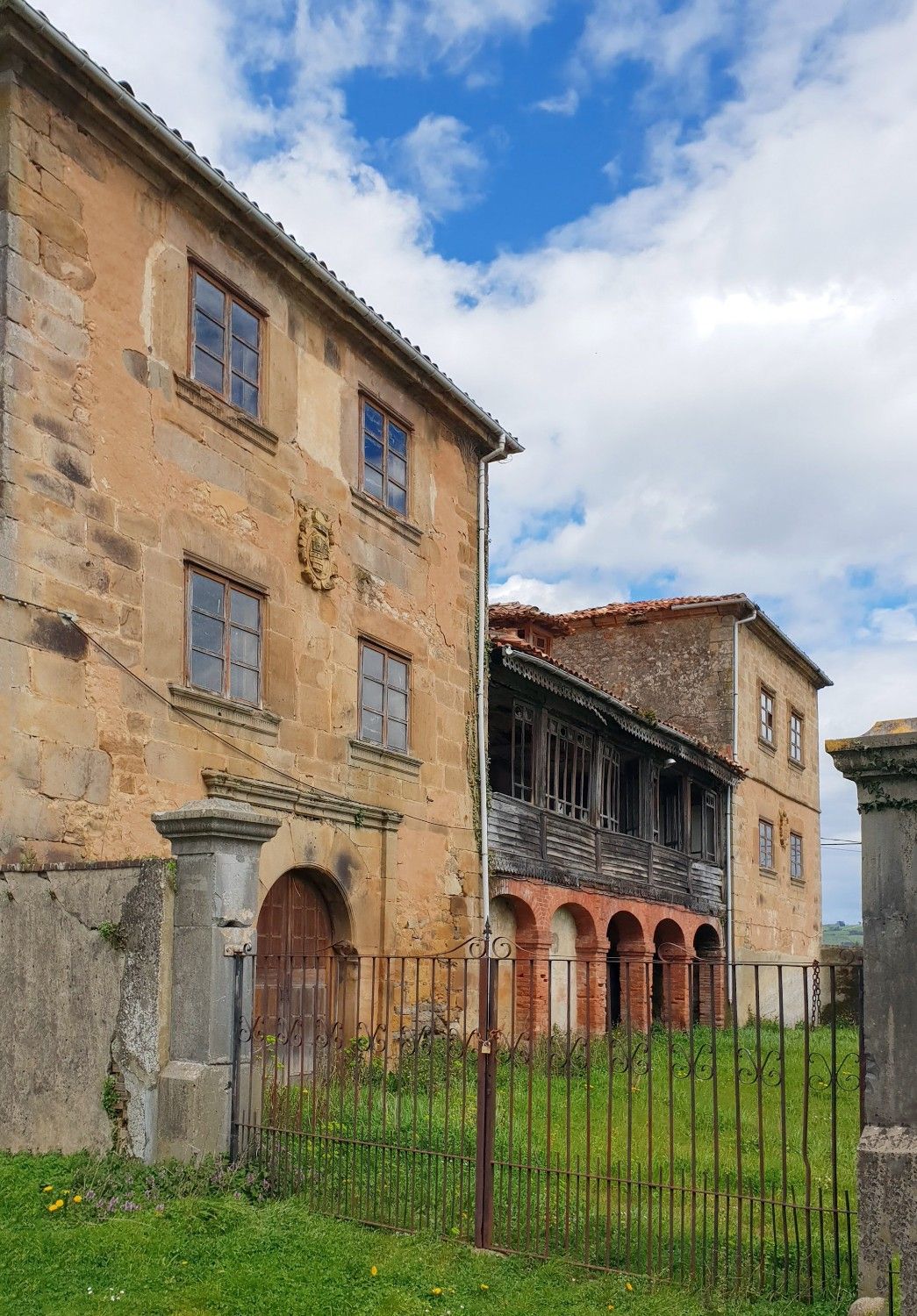 Immagini Villa del XVI secolo da ristrutturare sul Cammino di Santiago