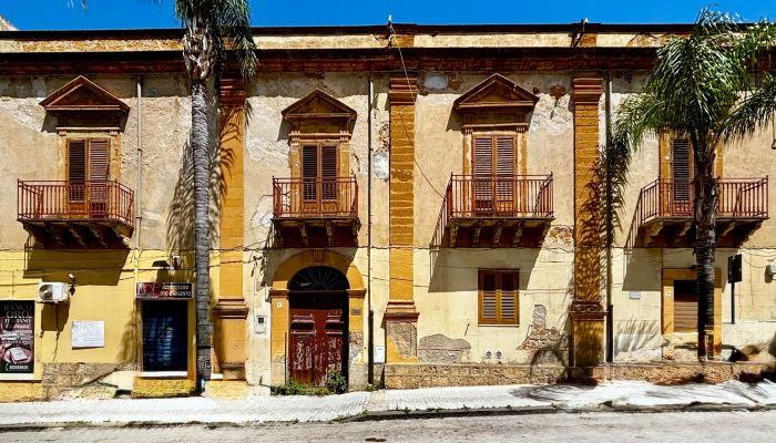 Stadtpalais kaufen Ribera, Sizilien,  Italien