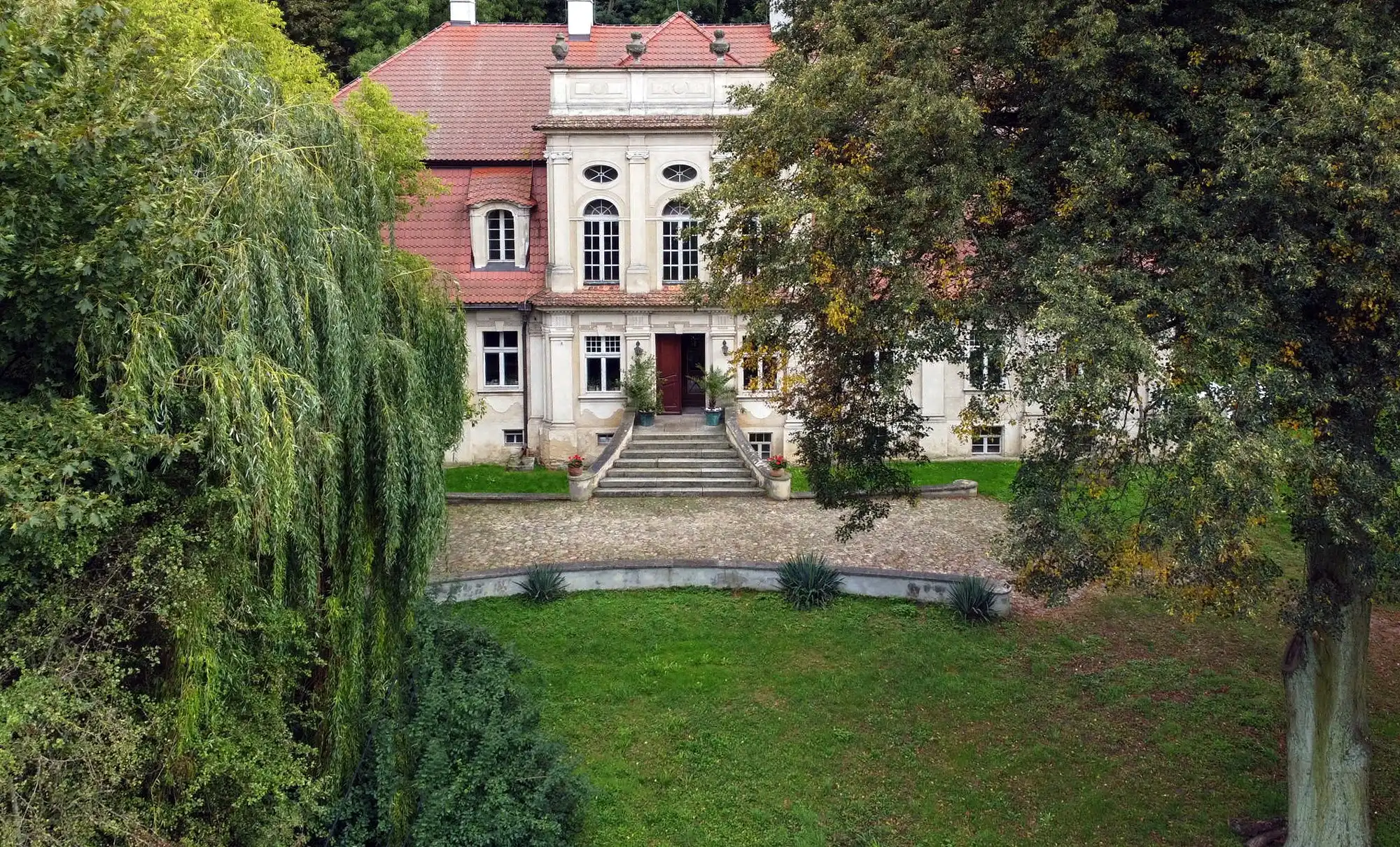 Photos Palais baroque en Grande-Pologne - salle de bal rococo originale