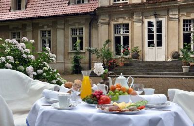 Herrenhaus/Gutshaus kaufen Popowo Stare, Pałac w Popowie Starym, Großpolen, Rückseite