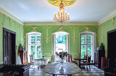 Herrenhaus/Gutshaus kaufen Popowo Stare, Pałac w Popowie Starym, Großpolen, Eingangshalle