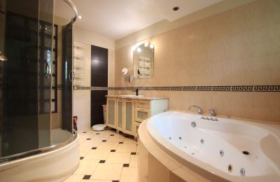 Historische Villa kaufen Wrocław, Krzycka, Niederschlesien, Badezimmer