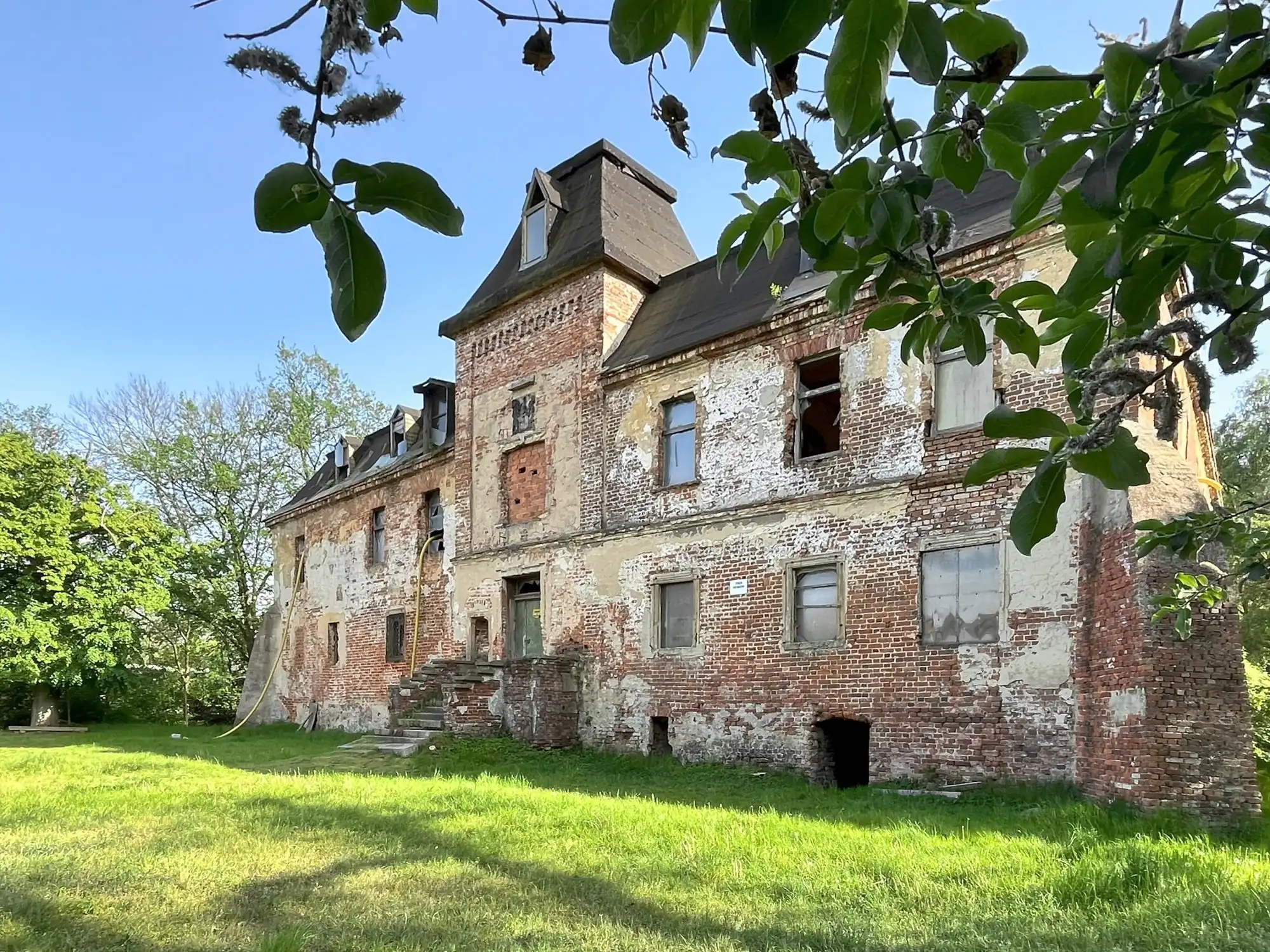 Fotos Schlossgut bei Wrocław im Ortsteil Komorowice