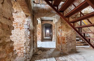 Schloss erwerben Komorowice, Wrocławska 27, Niederschlesien, Foto 8/27