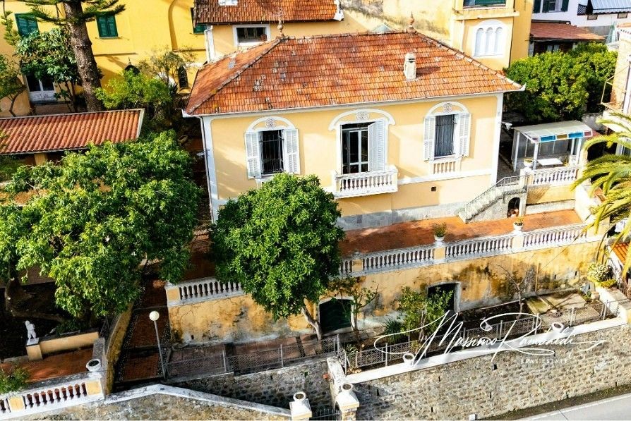 Taggia, Liguria in vendita