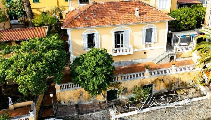 Villa storica in vendita Taggia, Liguria,  Italia