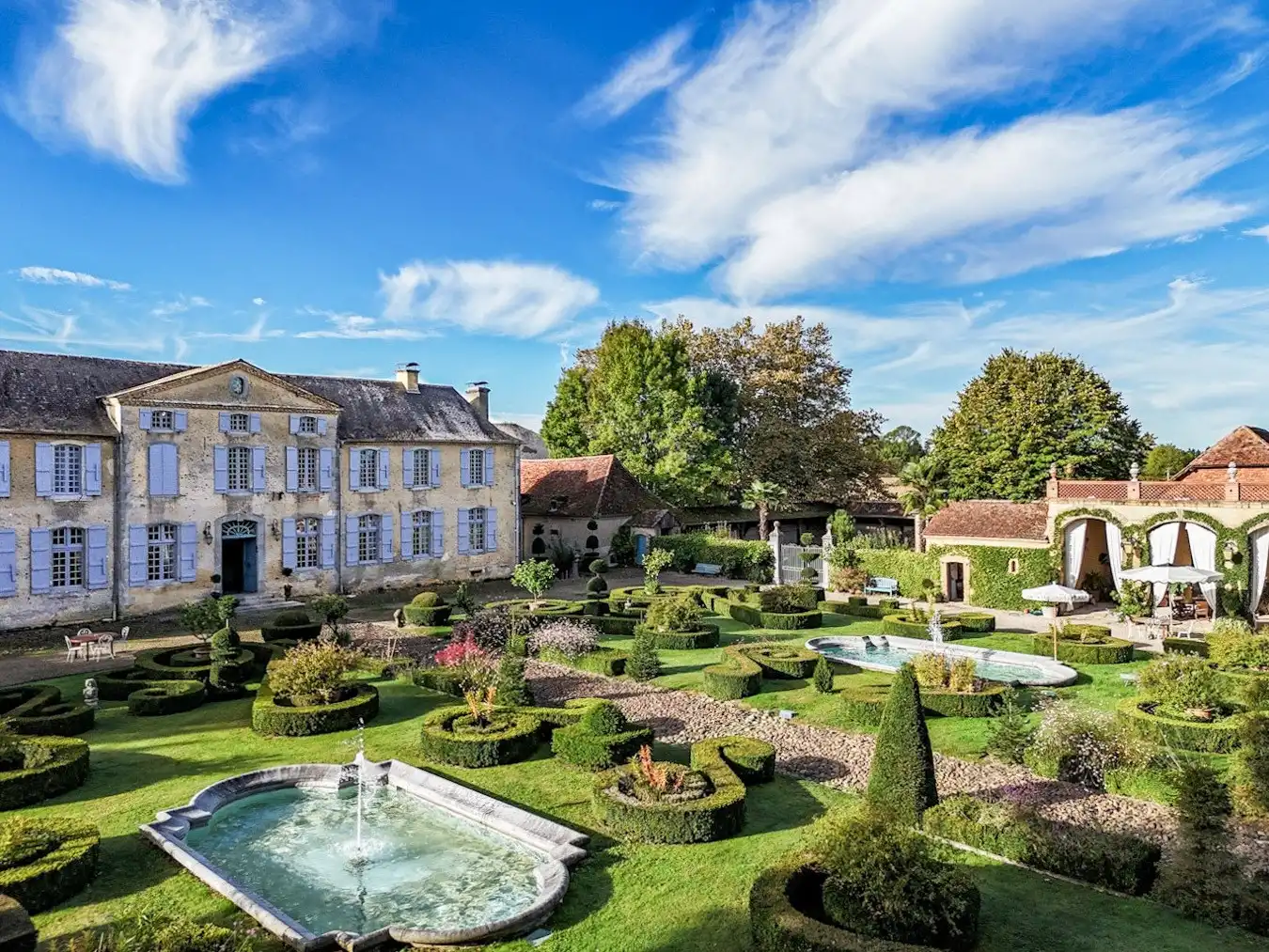 Fotos Château mit Gärten am Fusse der Pyrenäen