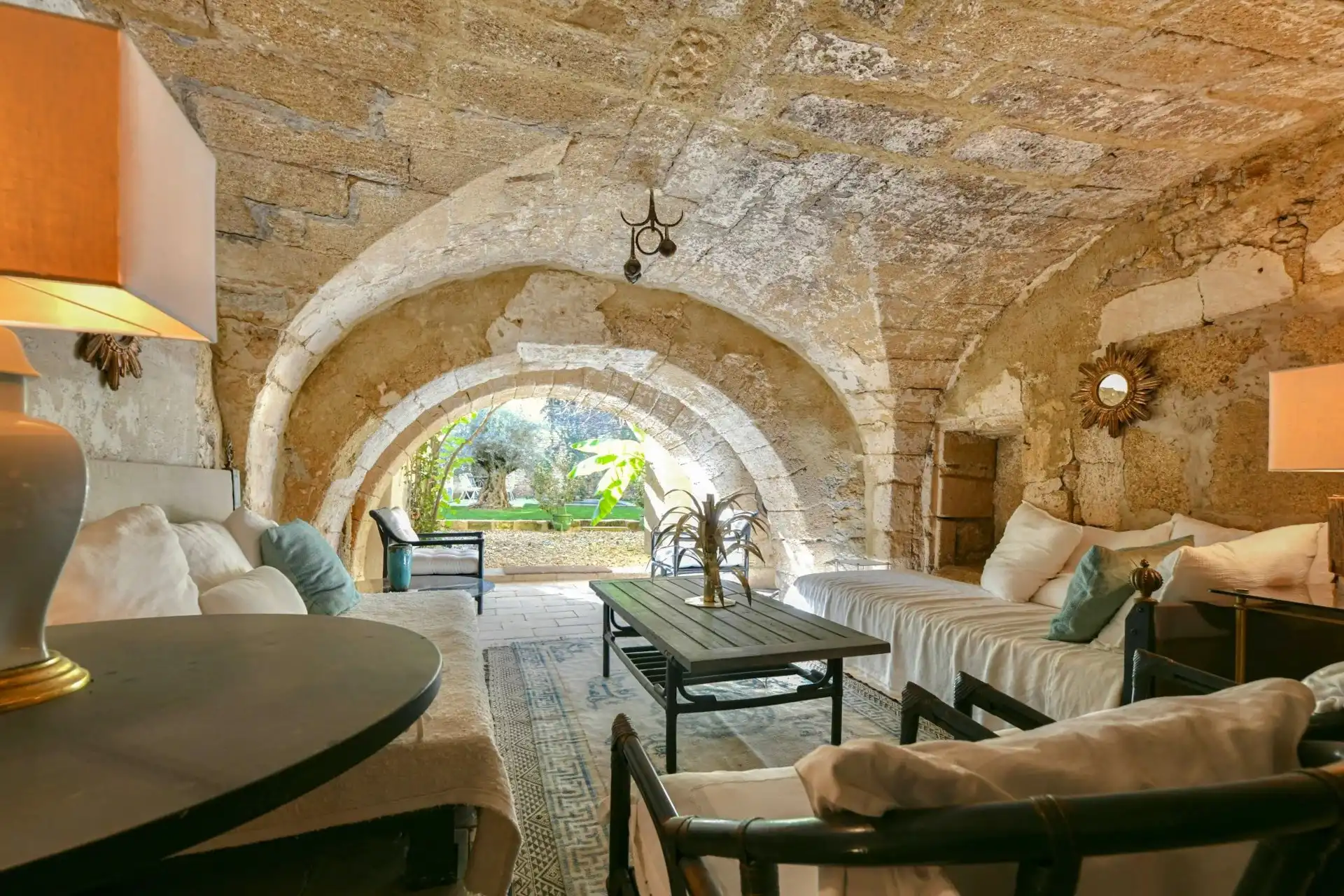 Fotos Restauriertes Haus in einem Dorf bei Uzès