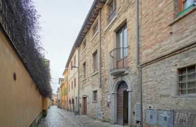 Appartamento in edificio storico in vendita Città di Castello, Umbria, Foto 1/24