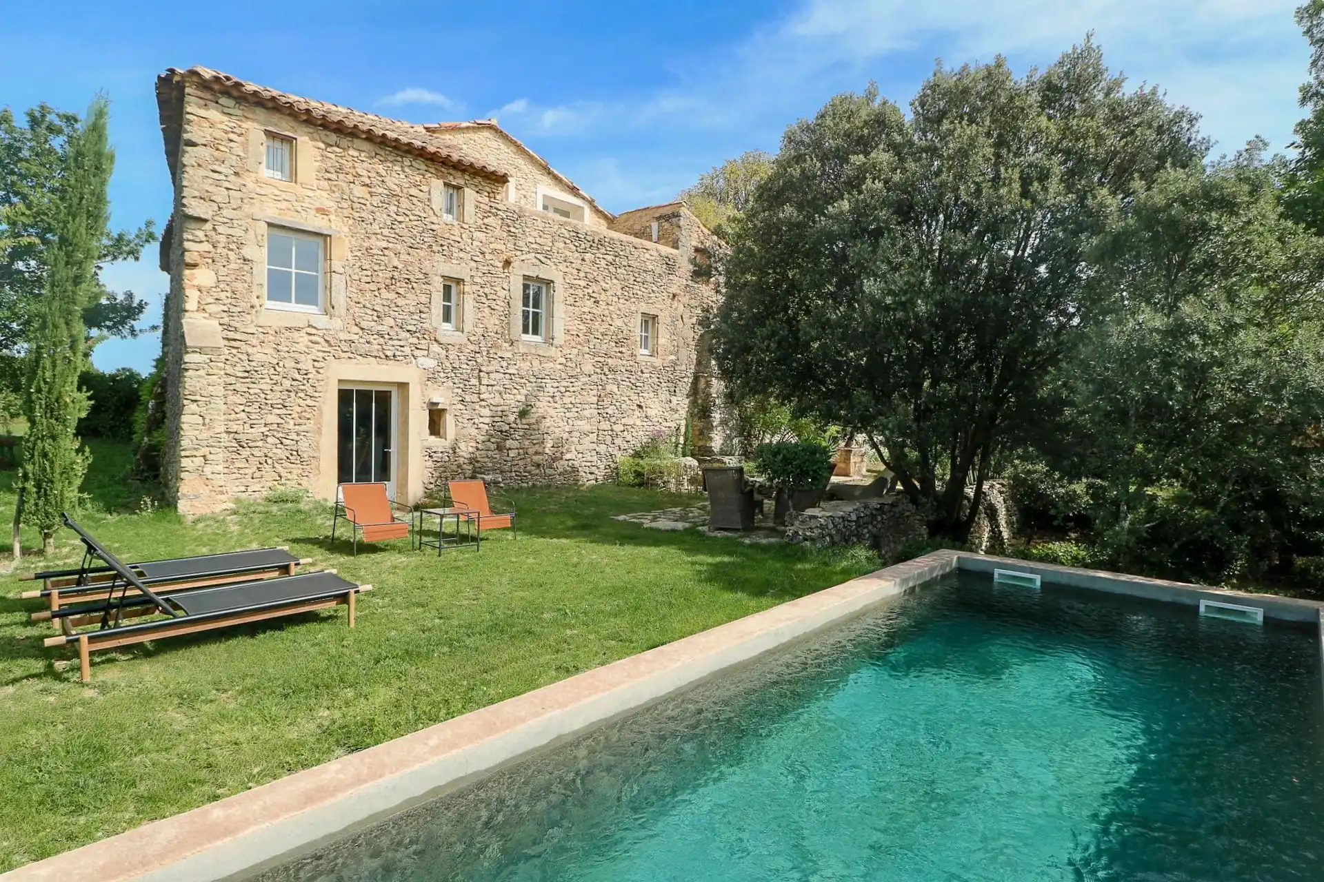 Fotos Renovierter Mas in Alleinlage mit Park und Pool, Energieeffizienzklasse A