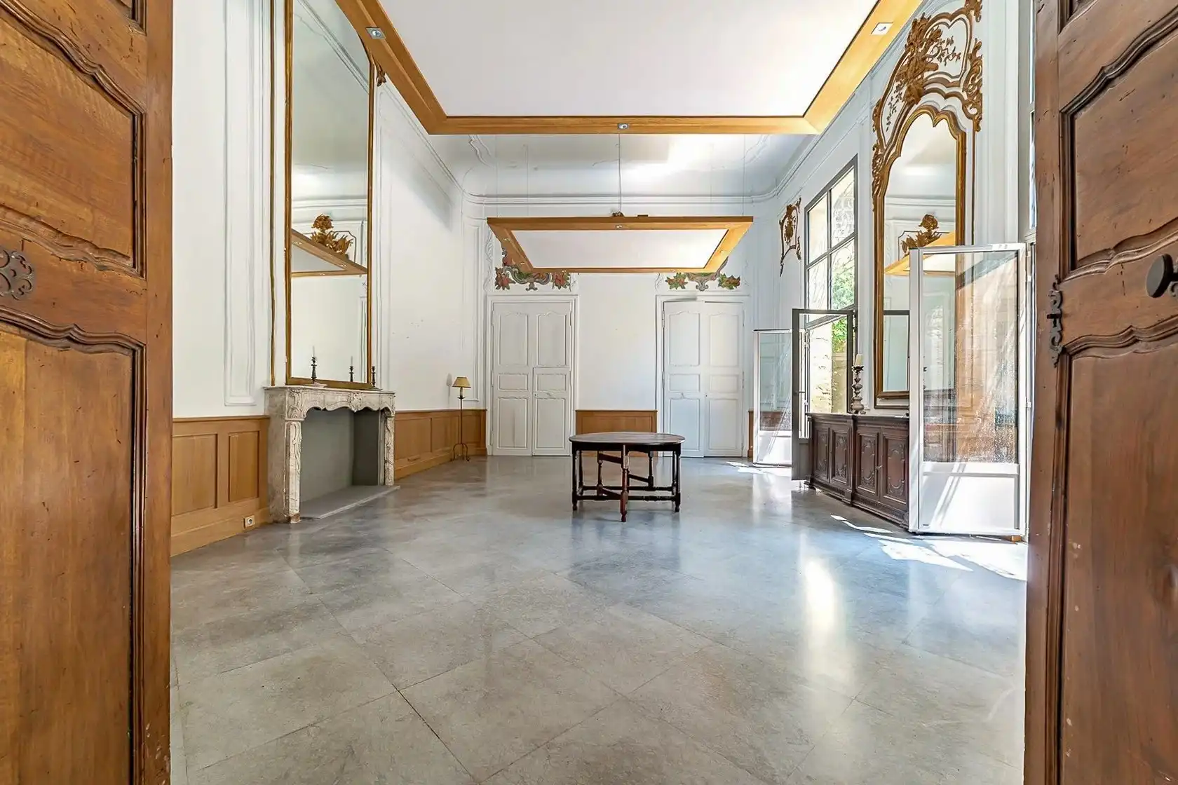 Immagini Appartamento di 190 m² con giardino in dimora storica