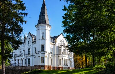 Historische Liegenschaften, Residenz Victoria - Neogotisches Palais im Südwesten von Polen (Niederschlesien)