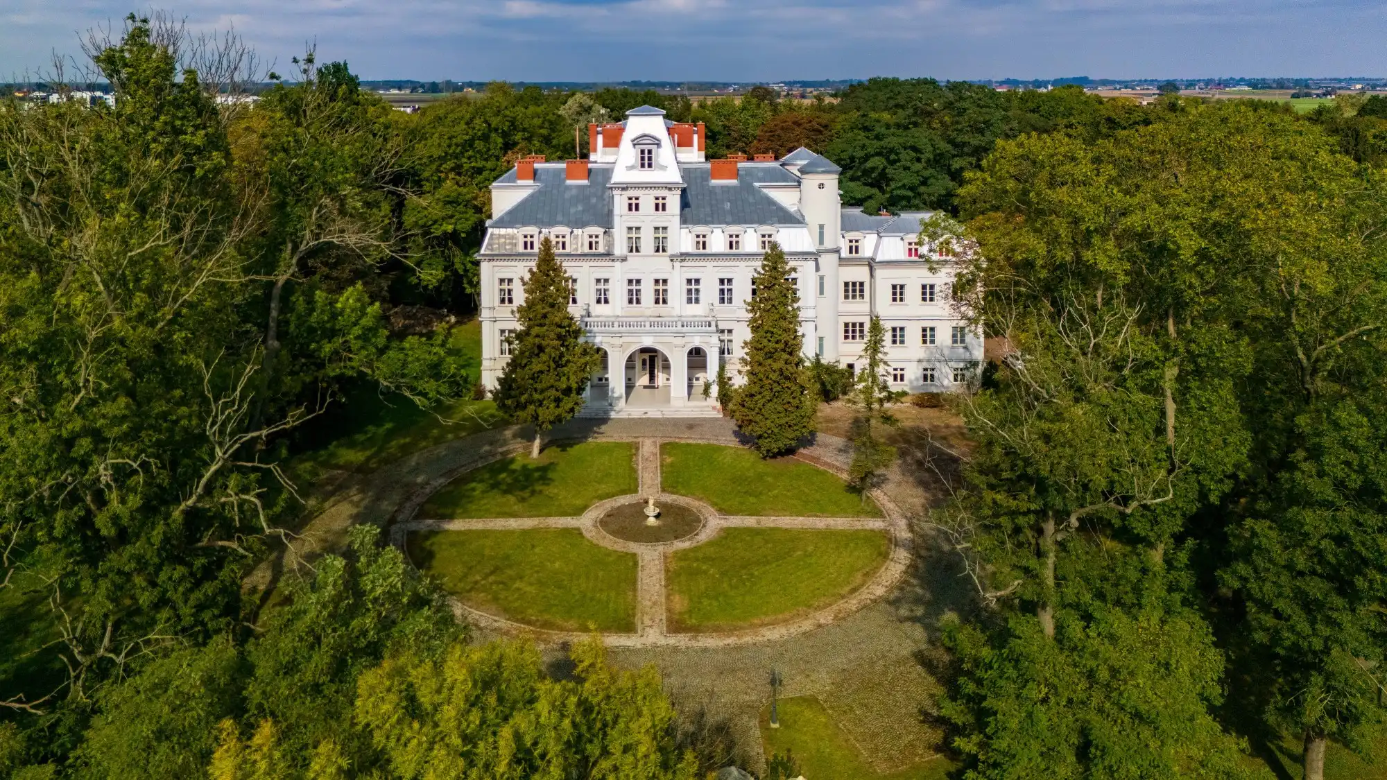 Immagini Pałac Malina – XIXwieczna perła architektury