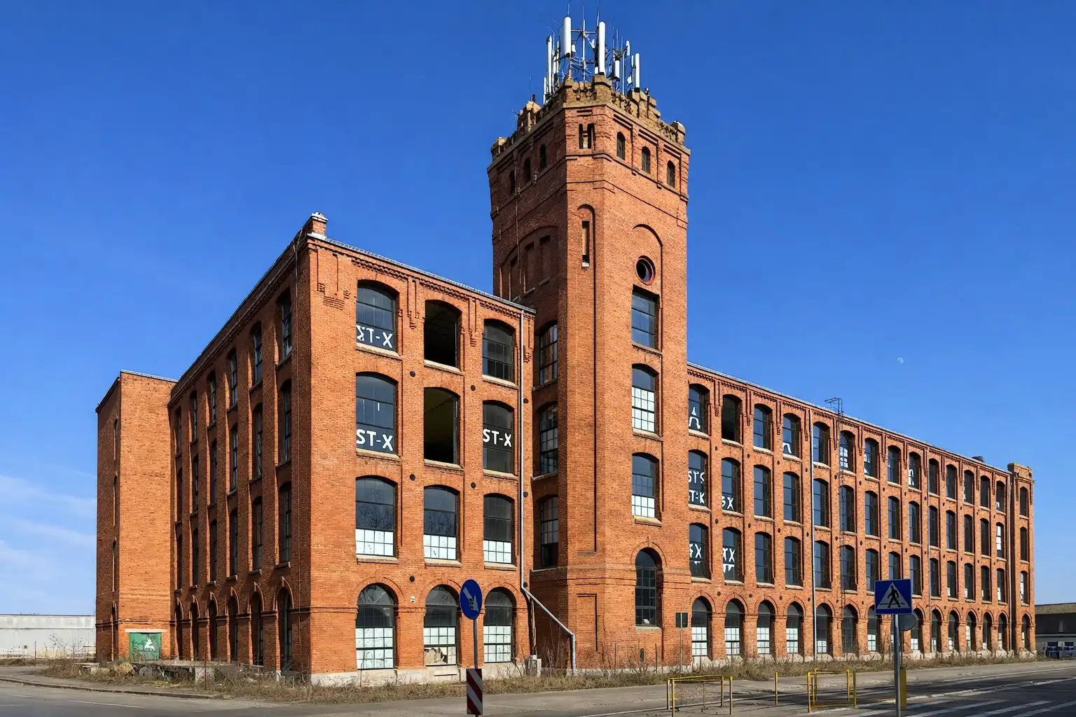 Fotos Piotrkowska Manufaktura: Industriedenkmal mit hohem Entwicklungspotenzial