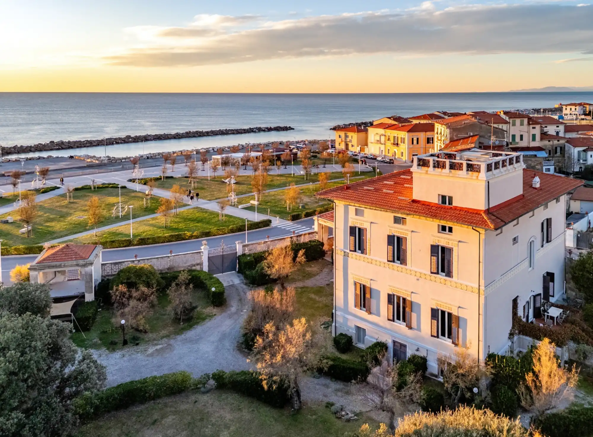 Fotos Villa Bondi – Ein Juwel der Belle Époque in Marina di Pisa