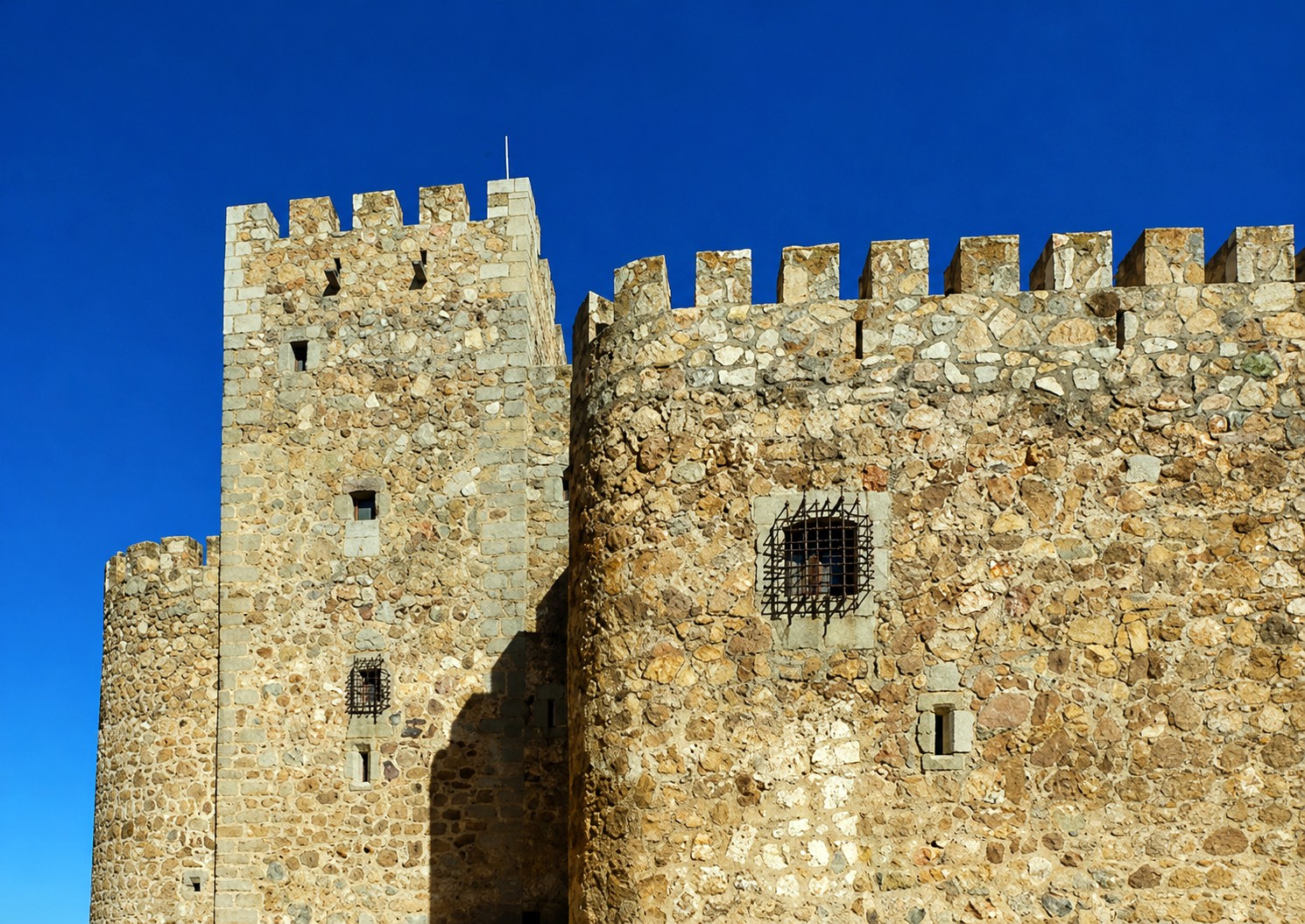 Fotos Burg aus dem 15. Jahrhundert in der Provinz Toledo, Kastilien-La Mancha