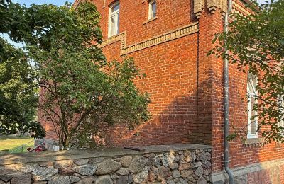 Herrenhaus/Gutshaus erwerben Brandenburg, Gutshaus - Giebel rechts