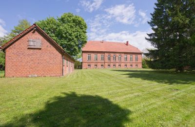 Herrenhaus/Gutshaus erwerben 19073 Zülow, Dorfplatz 8, Mecklenburg-Vorpommern, Rückseite