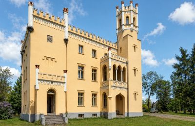 Château Narok, Opole