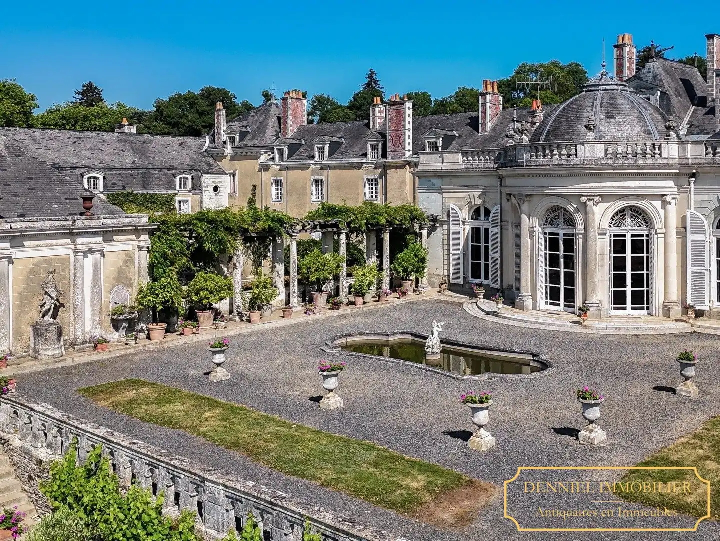 Fotos Schloss im Anjou mit privater Rennbahn, Maine-et-Loire - 300 Hektaren