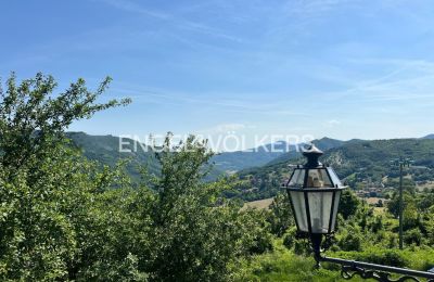 Casa di campagna in vendita Ravarano Castello, Via Borgo Antico, Emilia-Romagna, Vista esterna