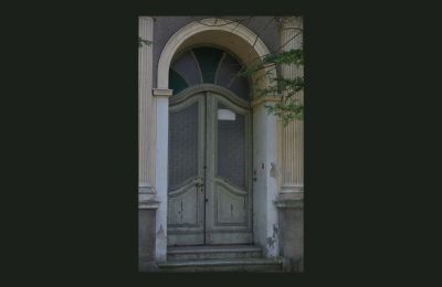 Historische Villa erwerben Koszalin, Marszałka Józefa Piłsudskiego 53, Westpommern, drzwi,portal,wejście