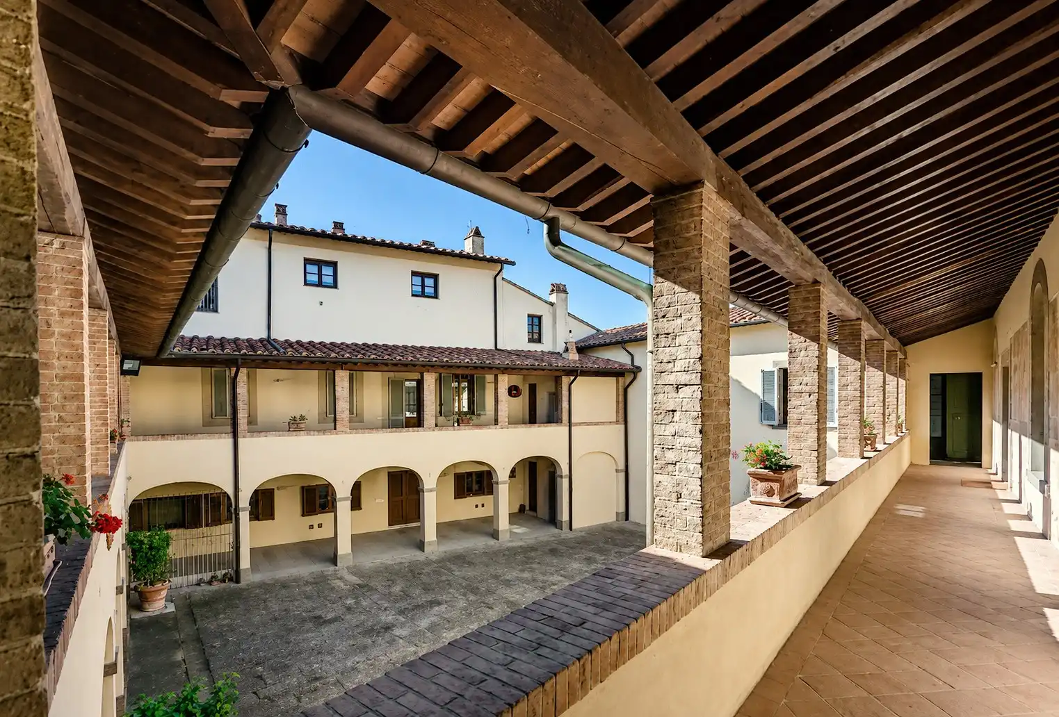 Photos Wohnen im Kloster: 180 m²-Apartment in der Villa Montecchio bei Pisa