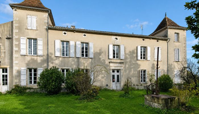 Herrenhaus/Gutshaus erwerben Condéon, Neu-Aquitanien