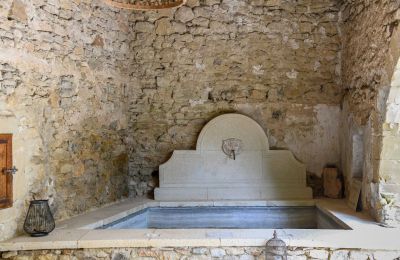 Historische Liegenschaft Uzès, Okzitanien