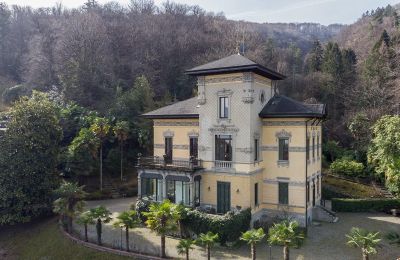 Charakterimmobilien, Exklusive Liberty Villa im Zentrum von Stresa