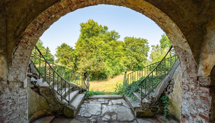 Château à vendre Žatec, Région d'Ústí nad Labem