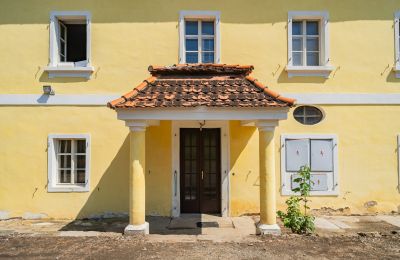 Castello in vendita Žatec, okres Louny, Ingresso