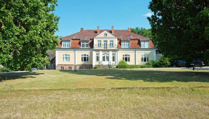 Herrenhaus an den Mecklenburgischen Seen