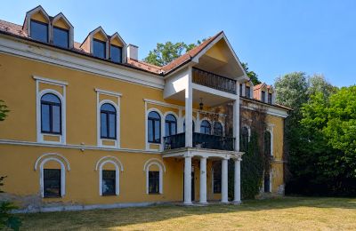 Manoir Kovarce, Région de Nitra