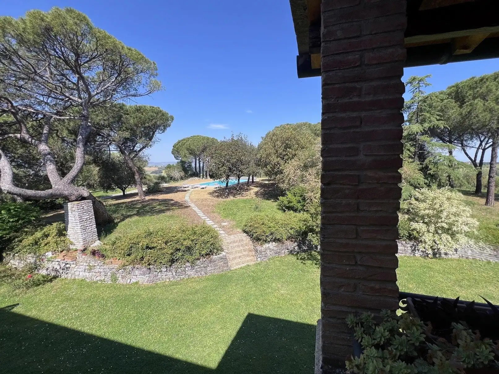 Fotos Herrschaftliches Umbrien-Landhaus mit Olivenhain bei Castiglione del Lago